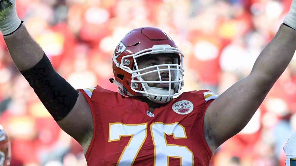 Former Chiefs lineman Laurent Duvernay-Tardif officially retires