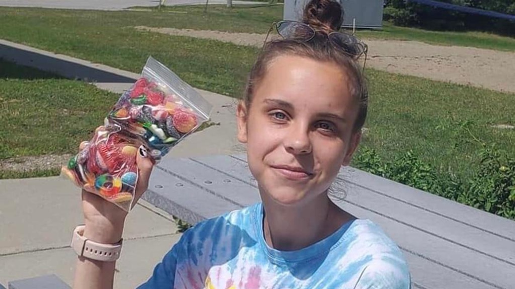 Coralie Lessard, 15, left her family home in the Omerville sector of Magog on foot. (Missing Children's Network/Handout)