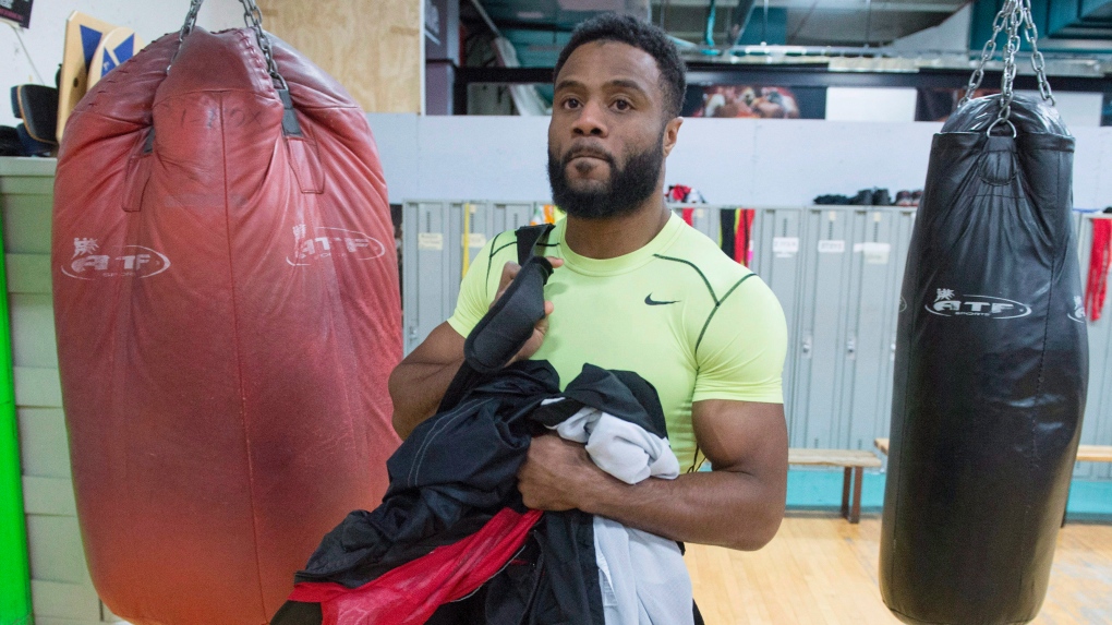 Former world light heavyweight champion Jean Pascal gets ready for his workout, Monday, December 4, 2017 in Montreal.Pascal will fight Ahmed Elbiali in Miami in what may be the last bout of his career.THE CANADIAN PRESS/Ryan Remiorz