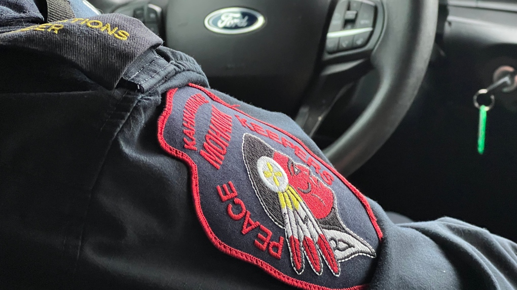 An embroidered patch is shown on a Kahnawake peacekeeper's uniform. (CTV News/Daniel Rowe) 