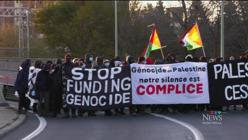 Pro-Palestinian Demonstration Blocks Bridge