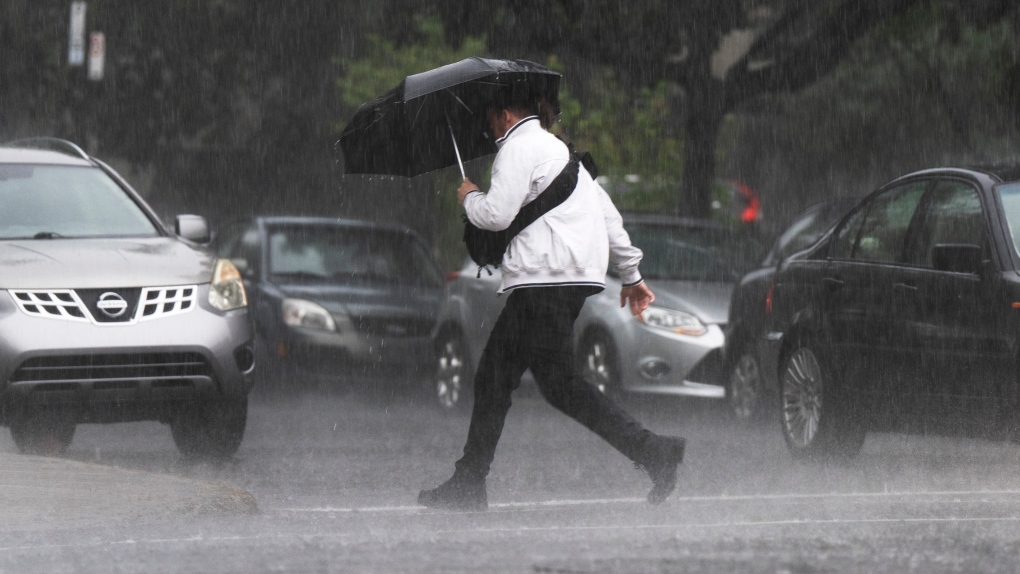 Tornado warnings, heavy rain and hail for Montreal