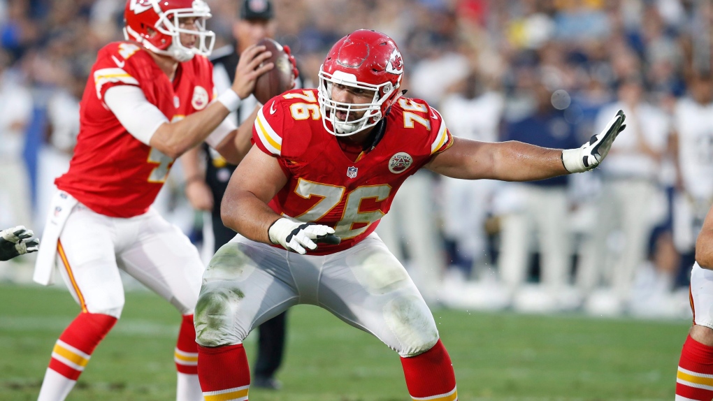 Duvernay-Tardif, NFL champ and Covid-fighting doctor, retires