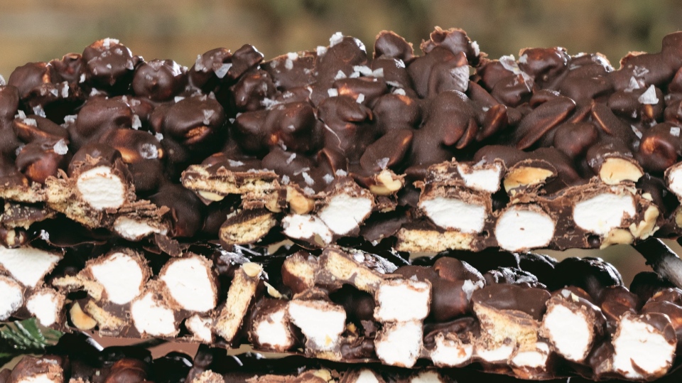 S'Mores Chocolate Bark