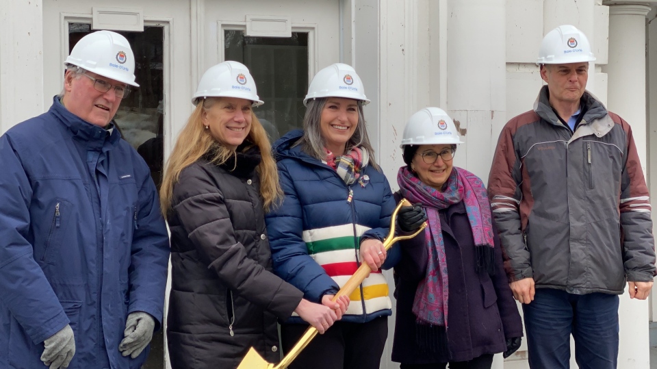 The Baie D'Urfe town hall is undergoing renovation